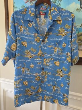 Blue Tropical Print Short-Sleeve Button-Down Shirt